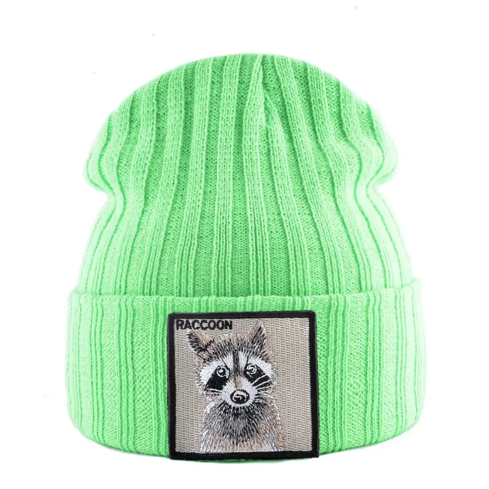 Gray knitted beanie with raccoon patch, warm unisex winter hat, ribbed knit, perfect for cold seasons, SKU: 14:1254