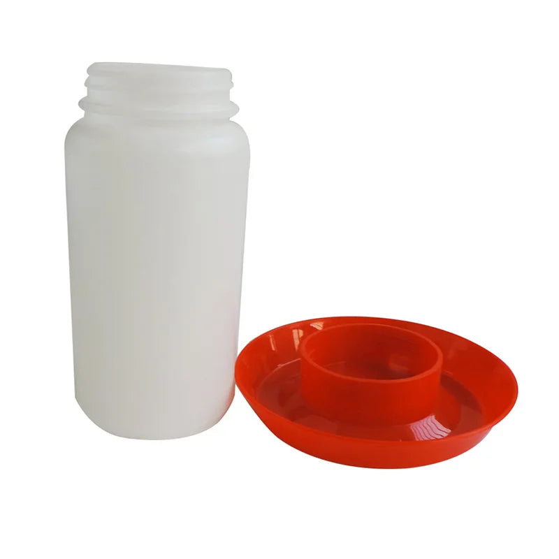Wasserspender für Küken und Wachteln