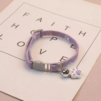 Verstellbares Haustierhalsband mit Glocke und Pfotenmotiv Petoria