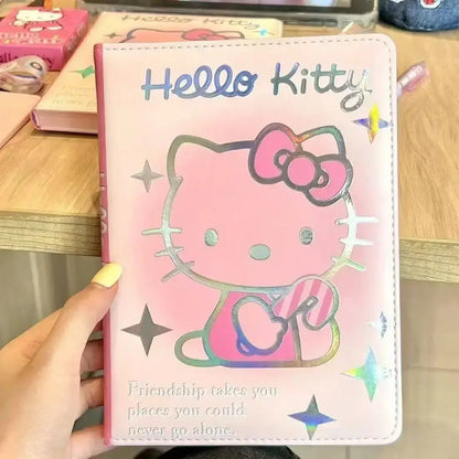 Kitty Dream Notizbuch mit Hello Kitty Design und holografischem Cover, perfekt für Katzenliebhaber.
