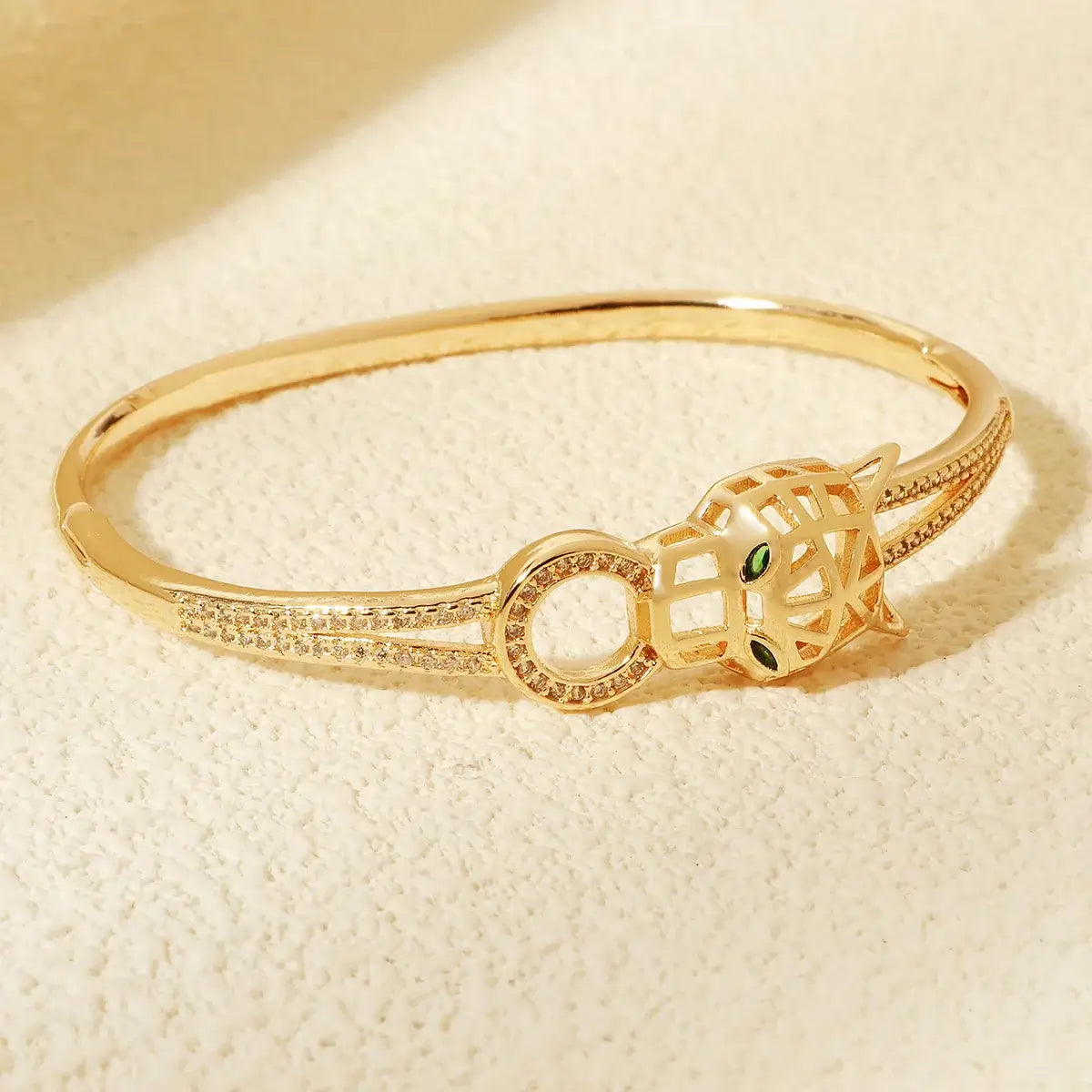Goldenes Tier Armband aus Edelstahl