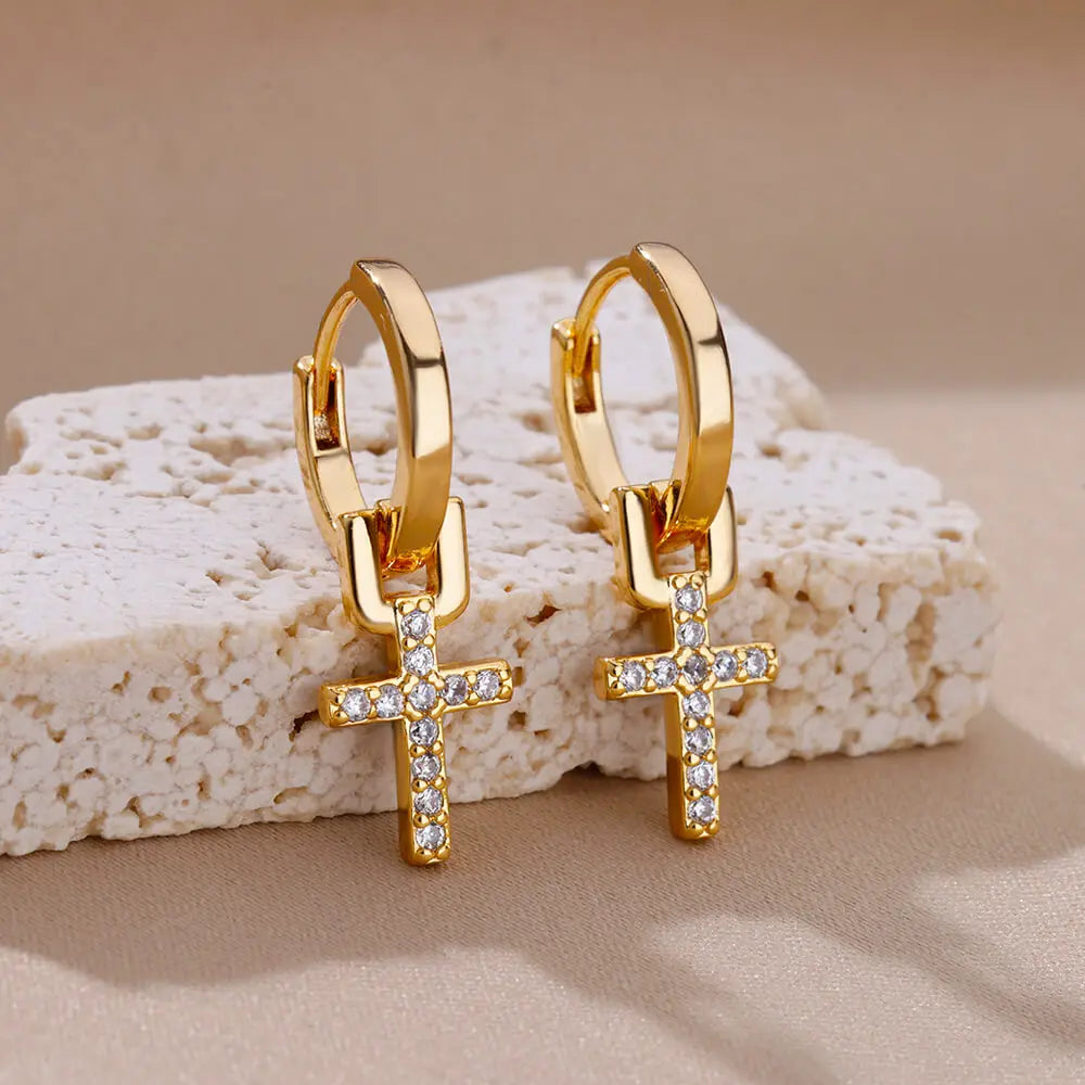 Herz Edelstahl Ohrringe für Frauen Zirkon Gold Farbe Creolen Ästhetische Wasserdichte Ohr Piercing Schmuck Zubehör