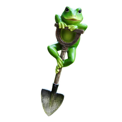 Frog Garden Statue Lawn Ornament Cute Frog Figurines on Shovel Ornament for Outdoor Patio Yard Decorations Petoria Store