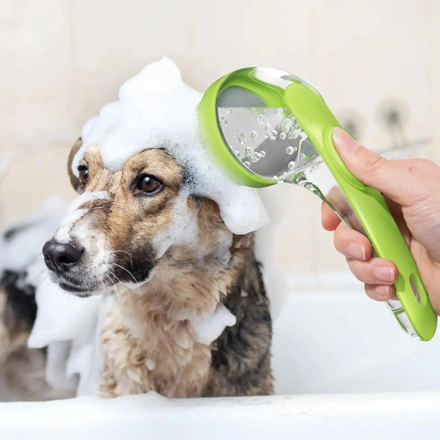 Silikon-Badebürste mit Seifenspender für Hunde und Katzen Petoria