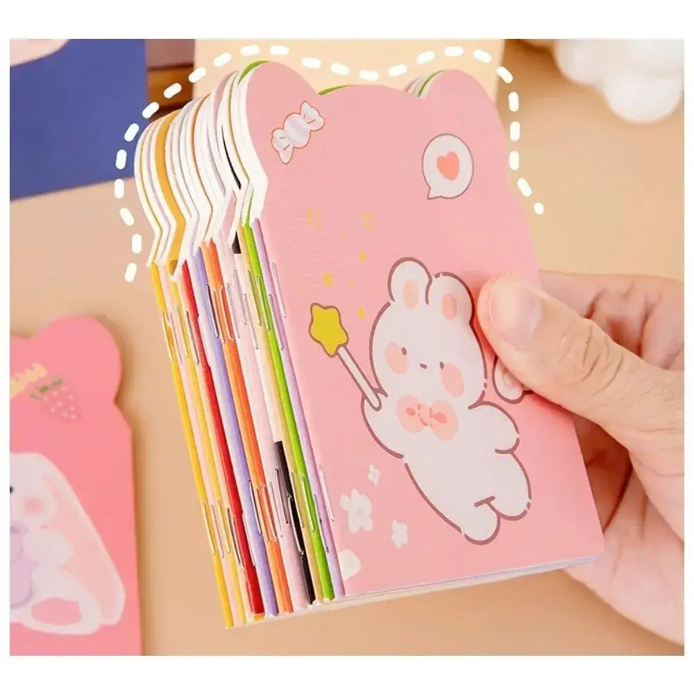Kawaii Mini-Notizbücher Set mit niedlichen Cartoon-Designs, perfekt für Notizen und kreative Ideen.