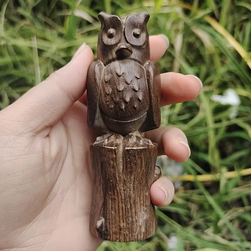 Holz Eulenfigur Handgeschnitzte Dekoration
