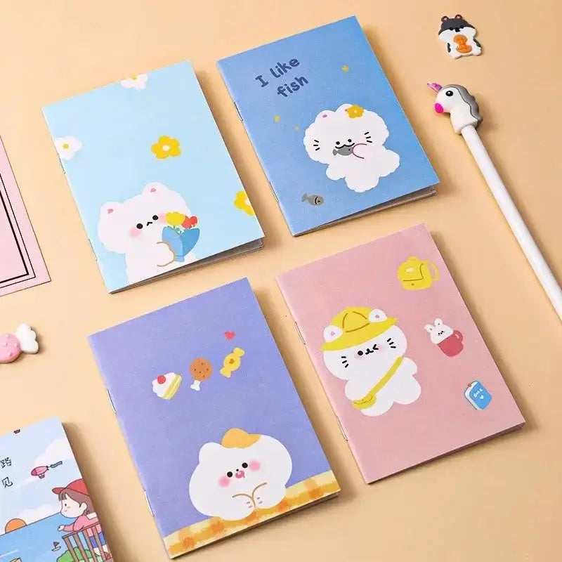 Kawaii Cartoon Mini-Notizbücher im Set von 10, bunt mit niedlichen Motiven, ideal für Schule und Alltag.
