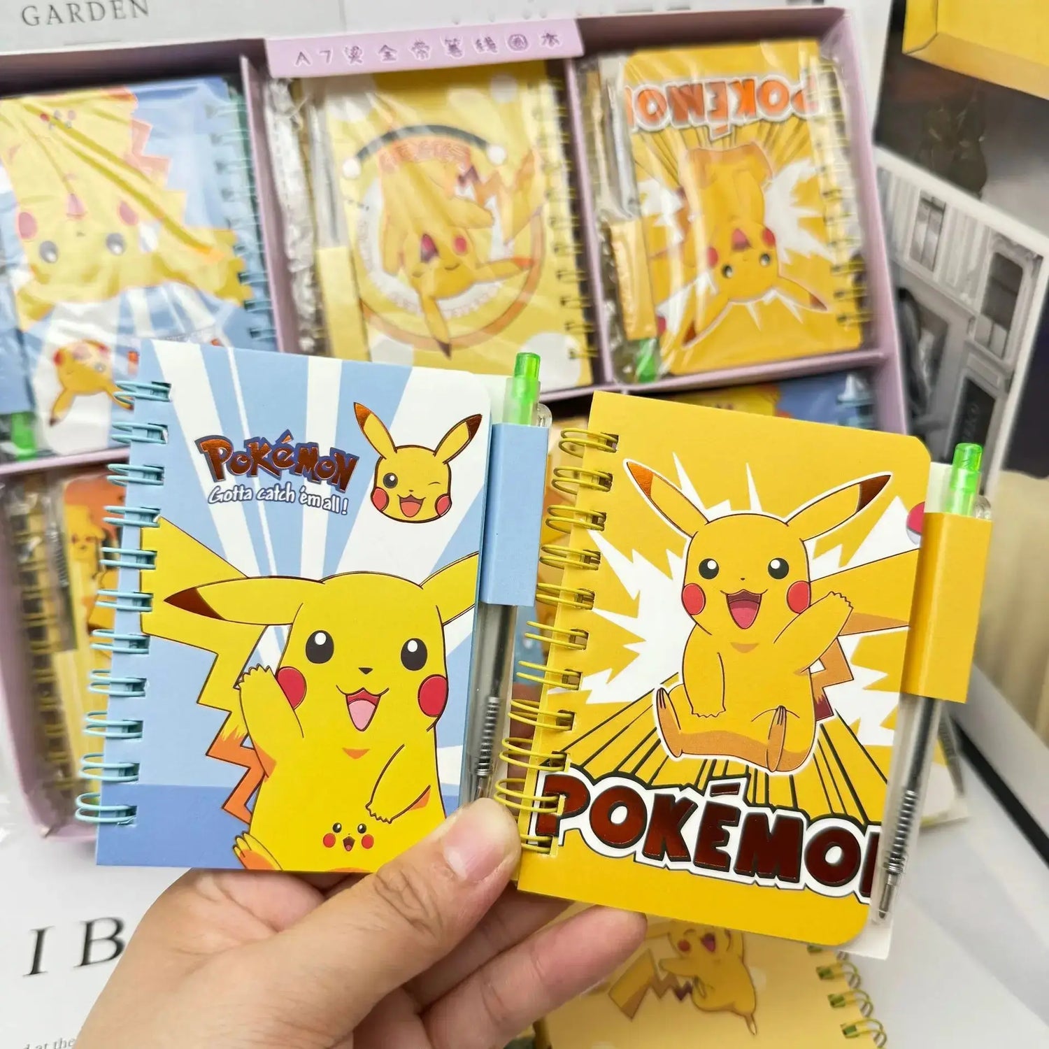 Notizbuch im Cartoon-Stil mit Pokemon-Motiv und Spiralbindung von Petoria